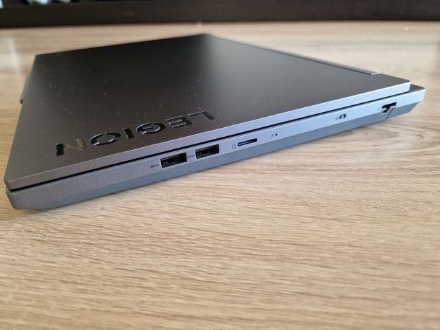 Lenovo Legion 5 16IRX9