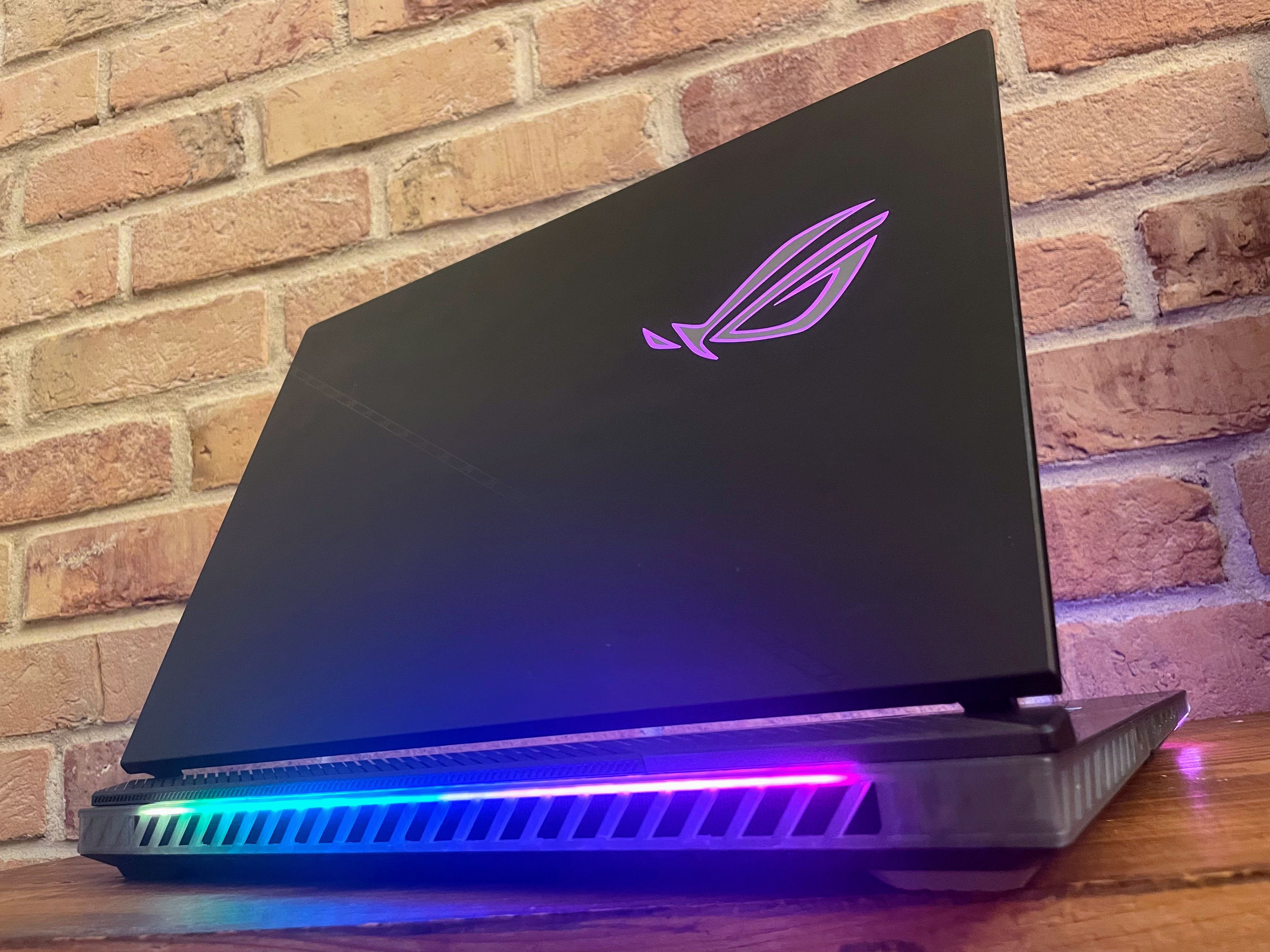 ASUS ROG STRIX SCAR 16 hardvérový test / recenzia Sector.sk